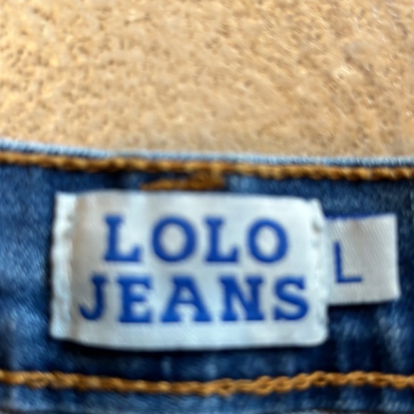 Lolo Jean shorts - Picture 5 of 8